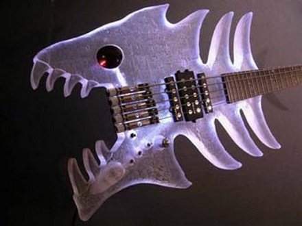 strange_guitar_10